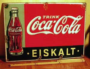 Coca-Cola Werbe-Blechschild der 1930er Jahre - elegante für Bar & Küche