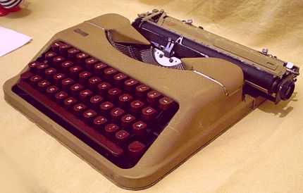 MONTANA Schreibmaschine Luxe - Nachbau der legendären HERMES Baby