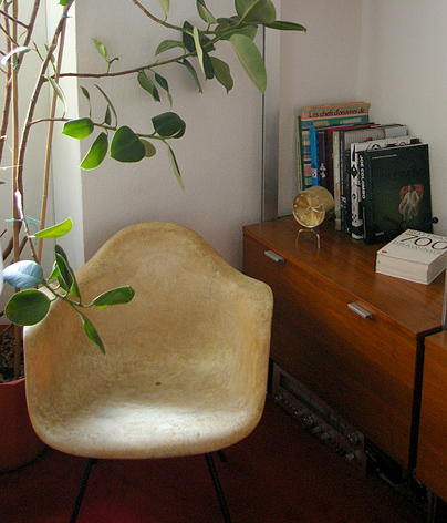 Eames Chair von HERMAN MILLER bzw. VITRA aus den 60er Jahren in Glasfiber verstrktem Kunststoff
