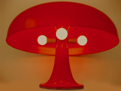 Nesso Tischleuchte - Tischlampe im Space / Atomic Age Design der 70er Jahre