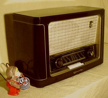 Bakelit-Röhrenradio Grundig 1041 W Radio